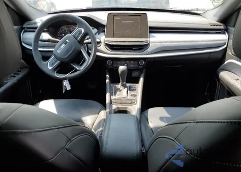 2025 Jeep Compass Latitude z USA, uszkodzony, nr VIN 3C4NJDBN8ST547624